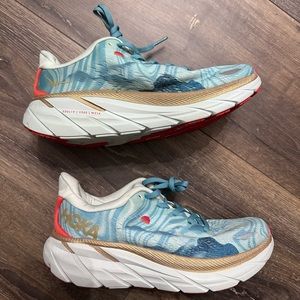 NWOB Hoka One Clifton 8 Shoes (Size 5)